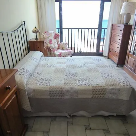 La Mar Deluxe - A Lovely 3 Bedroom - Magnificent Sea Views - Great Location Puerto del Carmen (Lanzarote)