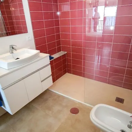 La Mar Deluxe - A Lovely 3 Bedroom - Magnificent Sea Views - Great Location Willa *