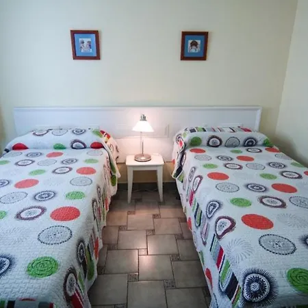 Willa La Mar Deluxe - A Lovely 3 Bedroom - Magnificent Sea Views - Great Location Puerto del Carmen (Lanzarote)