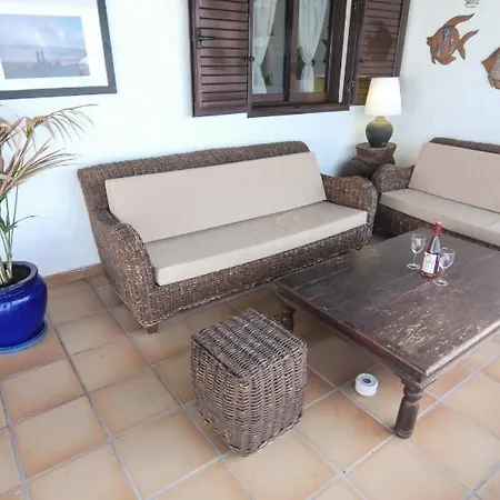 La Mar Deluxe - A Lovely 3 Bedroom - Magnificent Sea Views - Great Location Puerto del Carmen (Lanzarote)